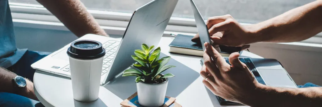 <h1>Karrier</h1>

<h2>Csatlakozz csapatunkhoz</h2>
